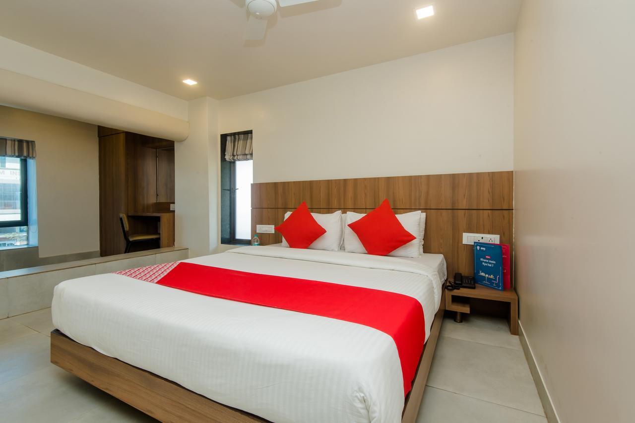Oyo 13857 Hotel Imperial Umele Zewnętrze zdjęcie