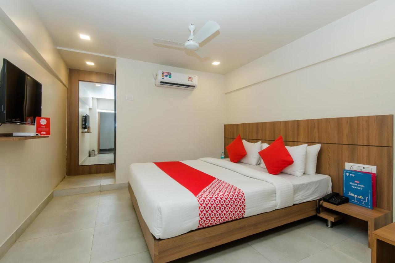 Oyo 13857 Hotel Imperial Umele Zewnętrze zdjęcie